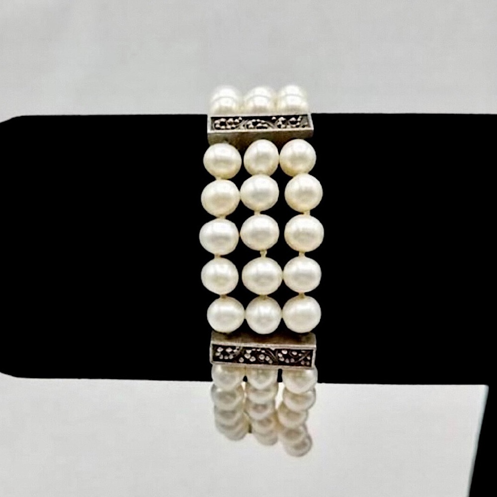 LOIS HILL Three Strand Pearl and Sterling Silver Spacer Bars Toggle Bracelet